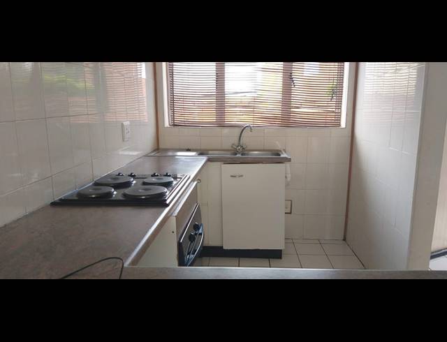2 BEDROOM APARTMENT TO LET IN PRESTBURY